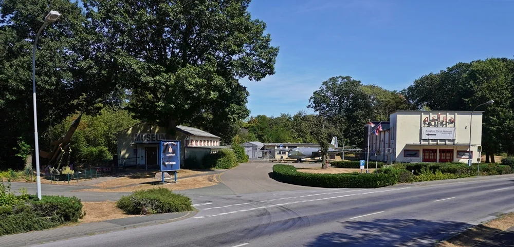 Übersicht über das Royal Air Force Museum Laarbruch in Weeze mit Canberra und Bloodhound-Rakete