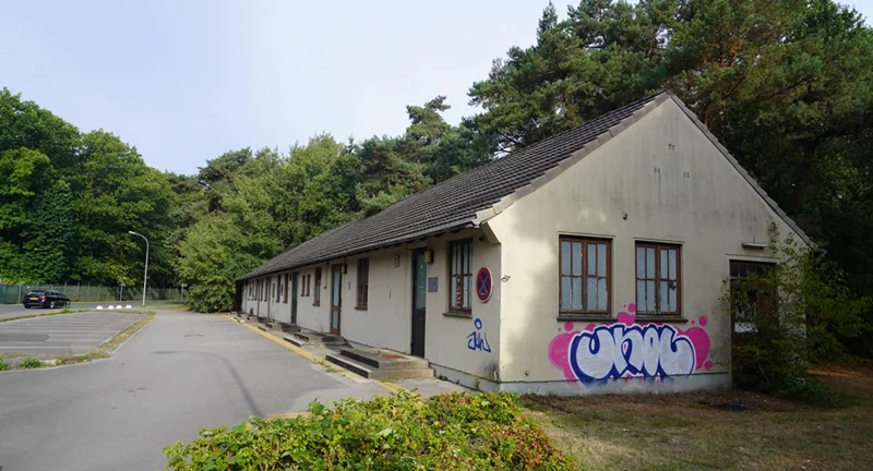 Ehemaliges Postgebäude auf dem Gelände von RAF Laarbruch