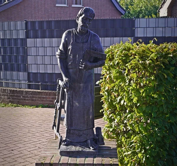Skulptur eines Handwerkers in Weeze