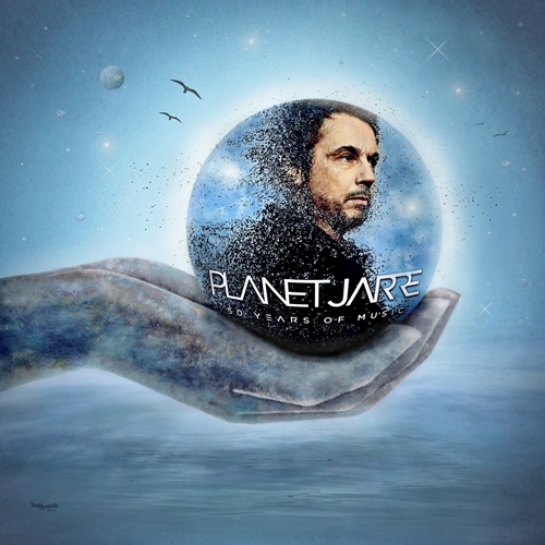 Fan-Art-Kunstwerk von teddynash: Eine große Hand hält eine schwebende Glaskugel mit dem Porträt von Jean-Michel Jarre und dem Schriftzug „Planet Jarre“. Die Kugel scheint sich in kleine Partikel aufzulösen und schwebt über einer ruhigen, himmelblauen Traumlandschaft.