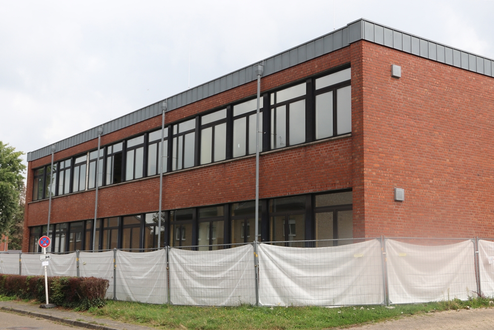 Naturwissenschaftliches Gebäude der Hauptschule
              Weeze