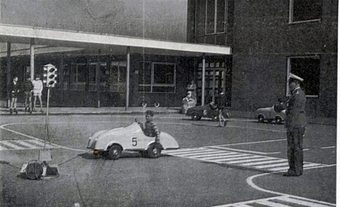 Schüler beim
Verkehrsunterricht an der Johannes-Hauptschule Weeze