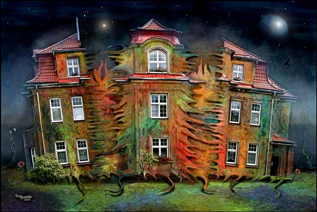 Surreales lebendes Haus mit organischen, pflanzenartigen Strukturen an der Fassade. Das Gebäude wirkt wie ein lebender Organismus unter einem nächtlichen Sternenhimmel.